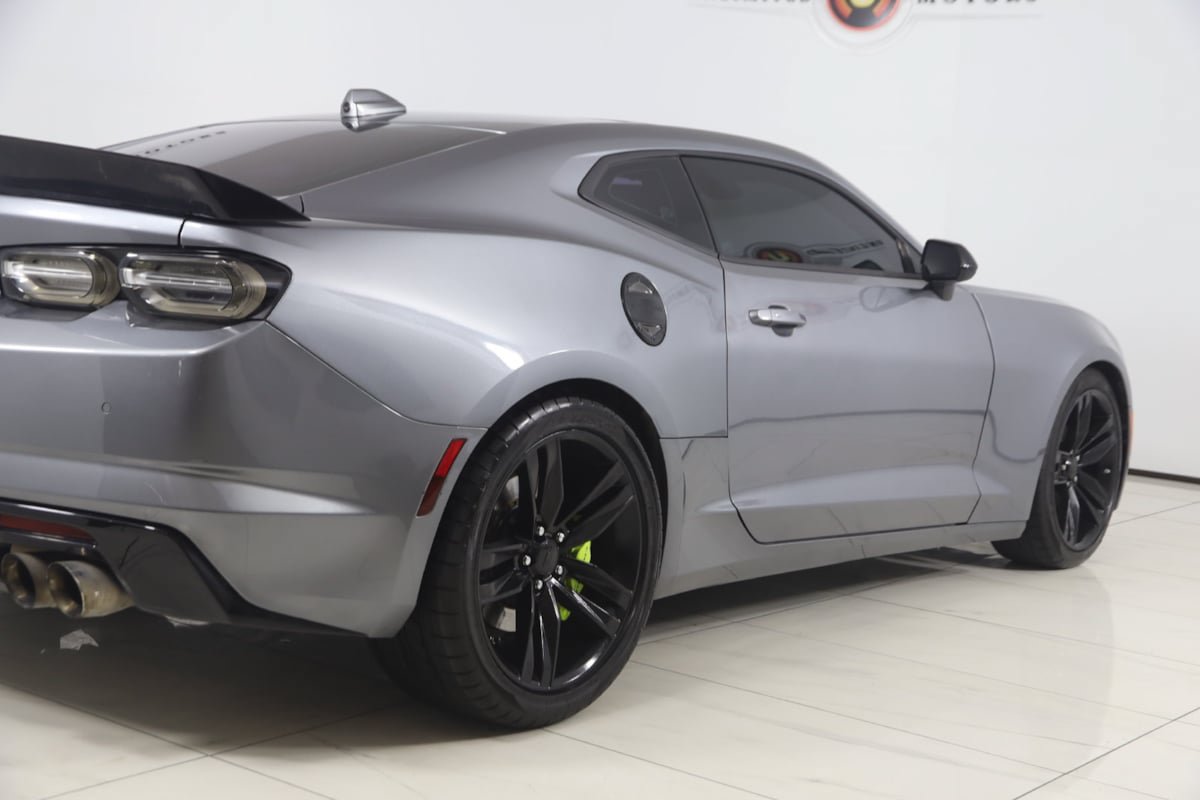 Used 2020 Chevrolet Camaro SS RWD image 49