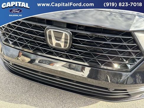 Used 2024 Honda Accord Touring image 10