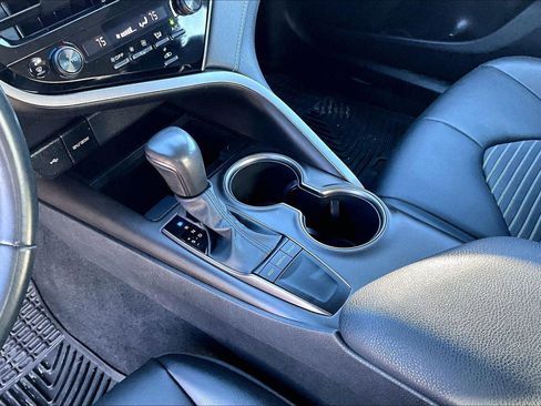 Used 2023 Toyota Camry SE image 15
