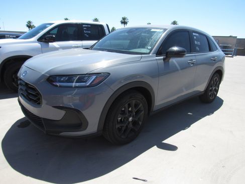 Used 2023 Honda HR-V Sport image 1