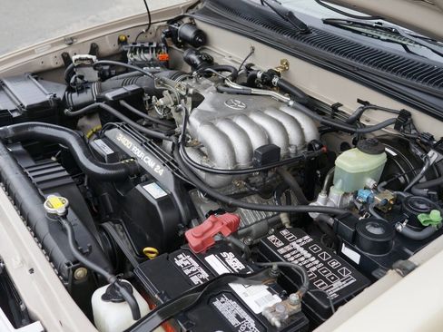 Used 2000 Toyota Tacoma 2WD Xtracab V6 image 15