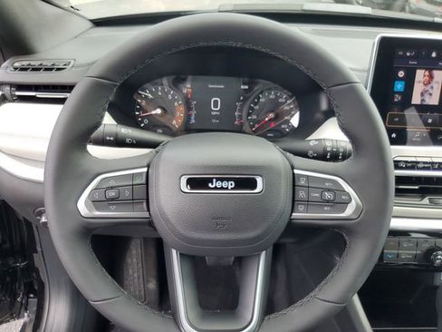 New 2026 Jeep Compass Limited image 17