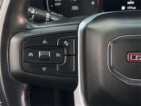 Used 2021 GMC Yukon XL SLT image 15