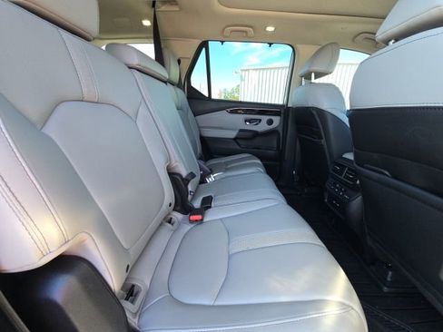 Used 2024 Honda Pilot Touring image 16