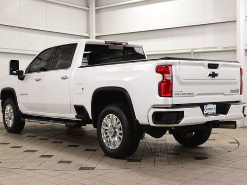 Used 2023 Chevrolet Silverado 2500 High Country w/ Safety Package II image 6