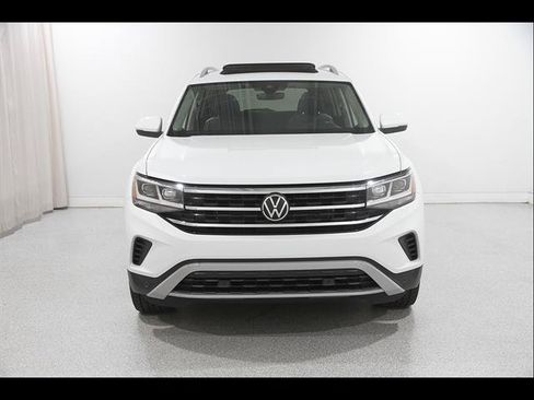 Used 2021 Volkswagen Atlas SEL AWD/4WD image 2