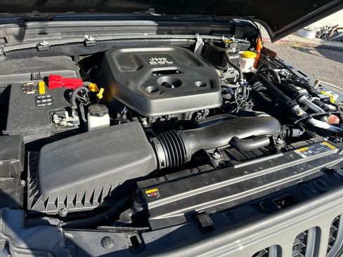 Used 2023 Jeep Wrangler Unlimited Sahara image 22