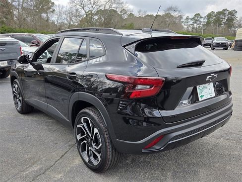 New 2026 Chevrolet Trax RS w/ Sunroof Package image 10