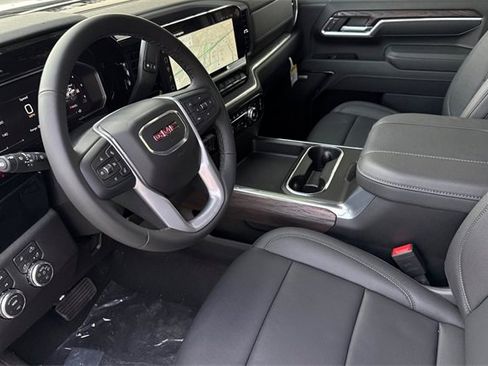 New 2026 GMC Sierra 2500 SLT w/ SLT Premium Package image 10
