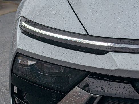 Certified 2025 Hyundai Sonata Limited image 9