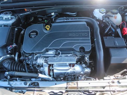 Used 2024 Chevrolet Malibu LT FWD image 35