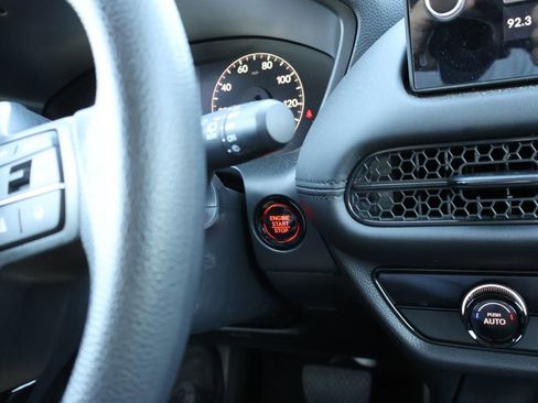 Used 2026 Honda HR-V LX image 25