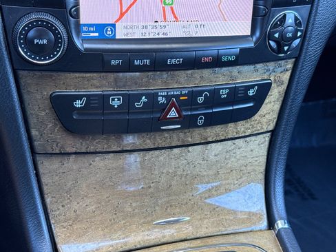 Used 2008 Mercedes-Benz E 350 Sedan image 18