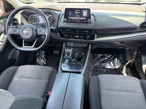 Used 2022 Nissan Rogue SV FWD image 13