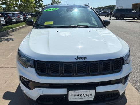 Used 2026 Jeep Compass Limited AWD/4WD image 3