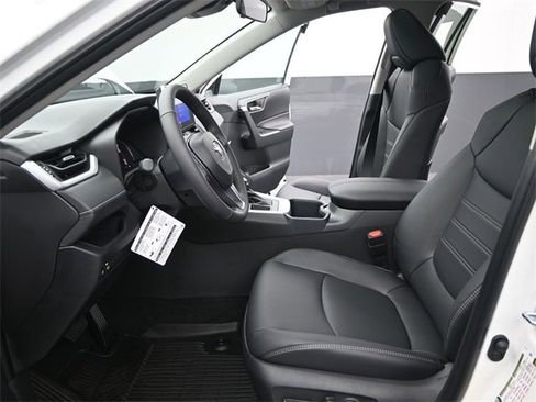 New 2025 Toyota RAV4 XLE Premium image 11