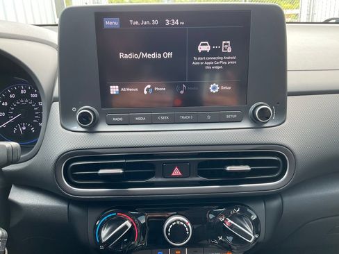 Used 2023 Hyundai Kona SE AWD/4WD image 10