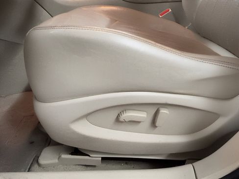 Used 2016 INFINITI QX50 RWD 4dr w/ Premium Plus Package image 16