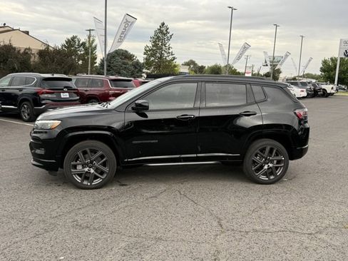 New 2025 Jeep Compass Limited w/ High Altitude Package image 10