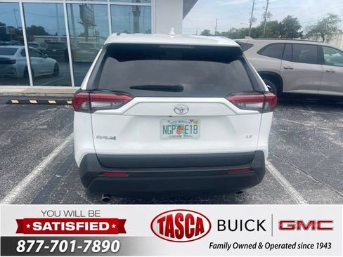 Used 2023 Toyota RAV4 LE FWD image 4