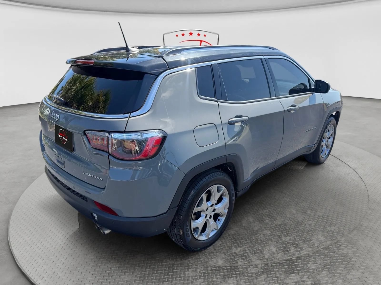 Used 2022 Jeep Compass Limited AWD/4WD image 6