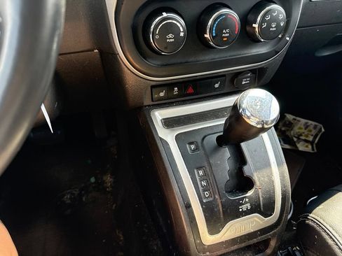Used 2017 Jeep Compass Latitude AWD/4WD image 19