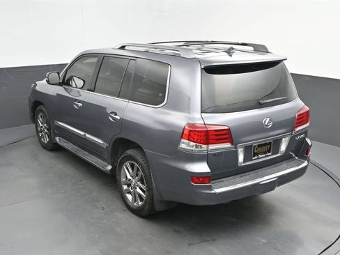 Used 2015 Lexus LX 570 4WD image 33