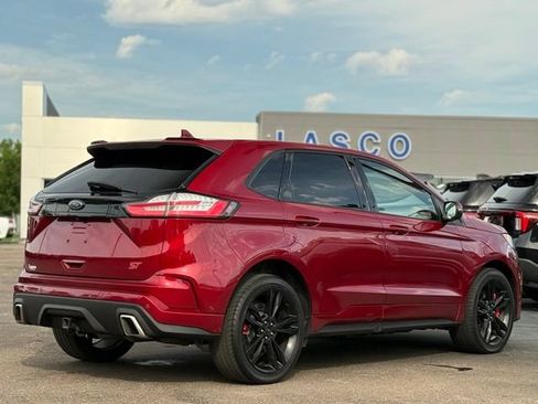 Used 2019 Ford Edge ST w/ Equipment Group 401A AWD/4WD image 39