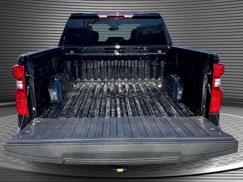 Used 2025 Chevrolet Silverado 1500 LT image 7