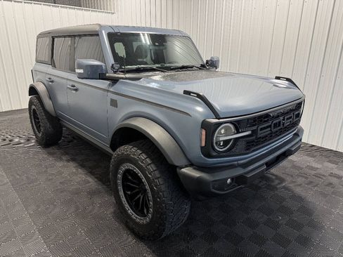 Used 2023 Ford Bronco Outer Banks AWD/4WD image 2