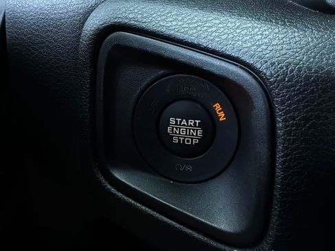 Used 2025 Jeep Wrangler Unlimited Sport AWD/4WD image 26