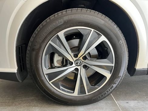Certified 2025 Lexus RX 350 FWD w/ Technology Package image 9