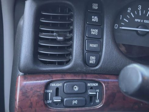 Used 2004 Buick Le Sabre Limited image 26