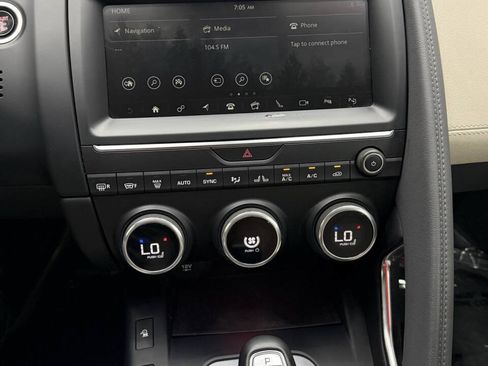 Used 2018 Jaguar E-PACE S AWD/4WD image 26