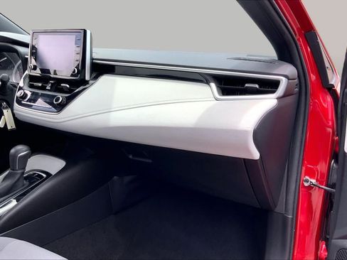 Used 2020 Toyota Corolla SE FWD image 18