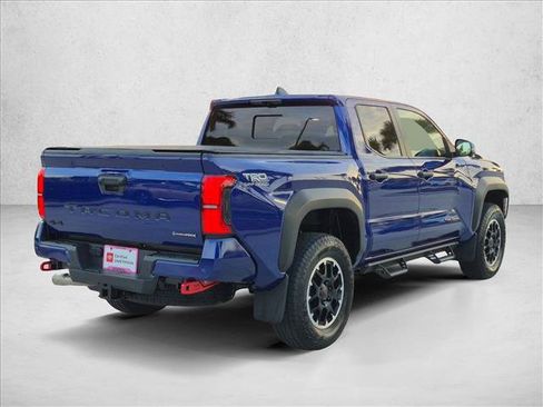 Certified 2025 Toyota Tacoma TRD Off-Road w/ TRD Off Road Premium Package AWD/4WD image 5