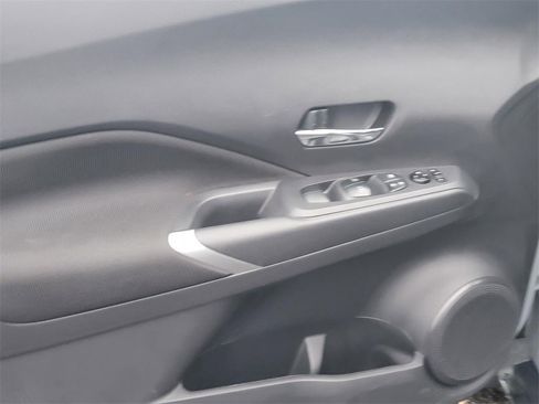 Certified 2023 Nissan Kicks SV image 10