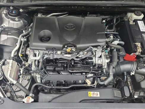 Used 2018 Toyota Camry SE w/ Convenience Package image 30