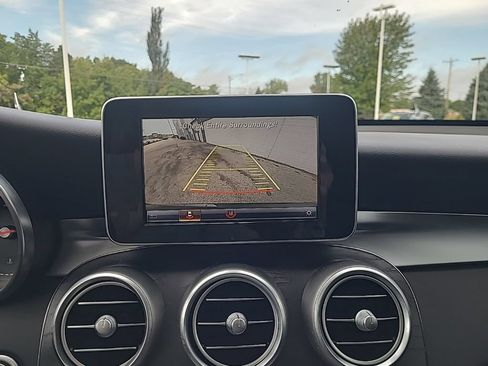 Used 2018 Mercedes-Benz GLC 300 4MATIC image 26
