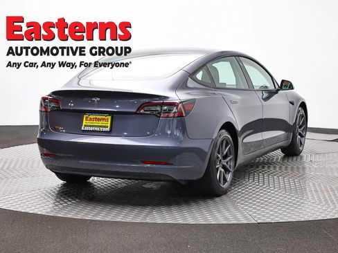 Used 2023 Tesla Model 3 Standard Range RWD image 4
