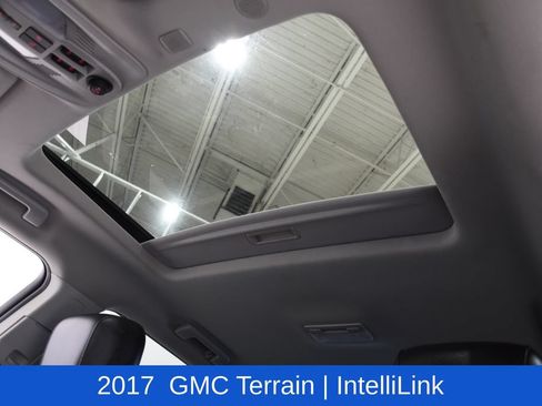 Used 2017 GMC Terrain SLT w/ Open Road Package FWD image 9