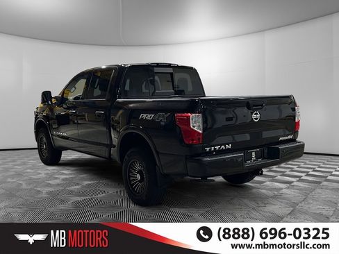 Used 2018 Nissan Titan PRO-4X image 7