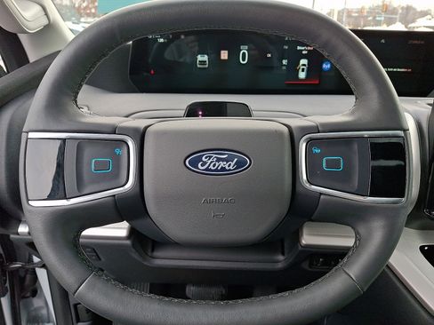 Used 2025 Ford Expedition Active image 22