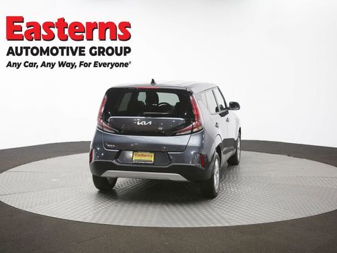 Used 2025 Kia Soul LX w/ LX Technology Package FWD image 38