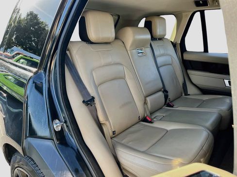 Used 2021 Land Rover Range Rover AWD/4WD image 28