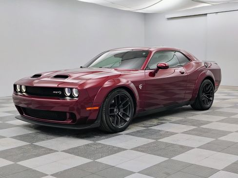 Used 2019 Dodge Challenger SRT Hellcat image 7