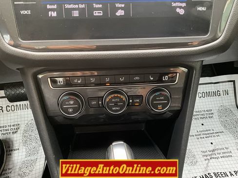 Used 2019 Volkswagen Tiguan SEL Premium AWD/4WD image 43