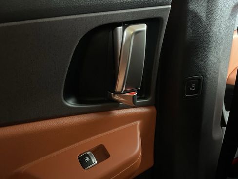 New 2026 Kia Carnival EX image 38