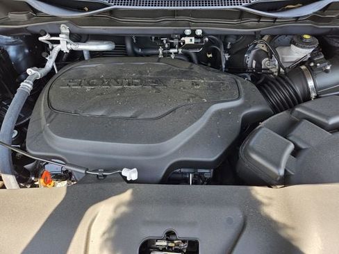 Certified 2026 Honda Odyssey Elite image 40