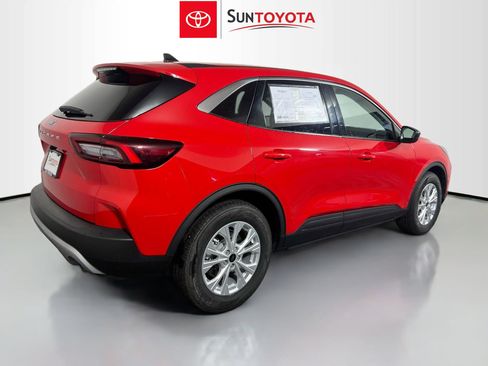 Used 2024 Ford Escape Active FWD image 4